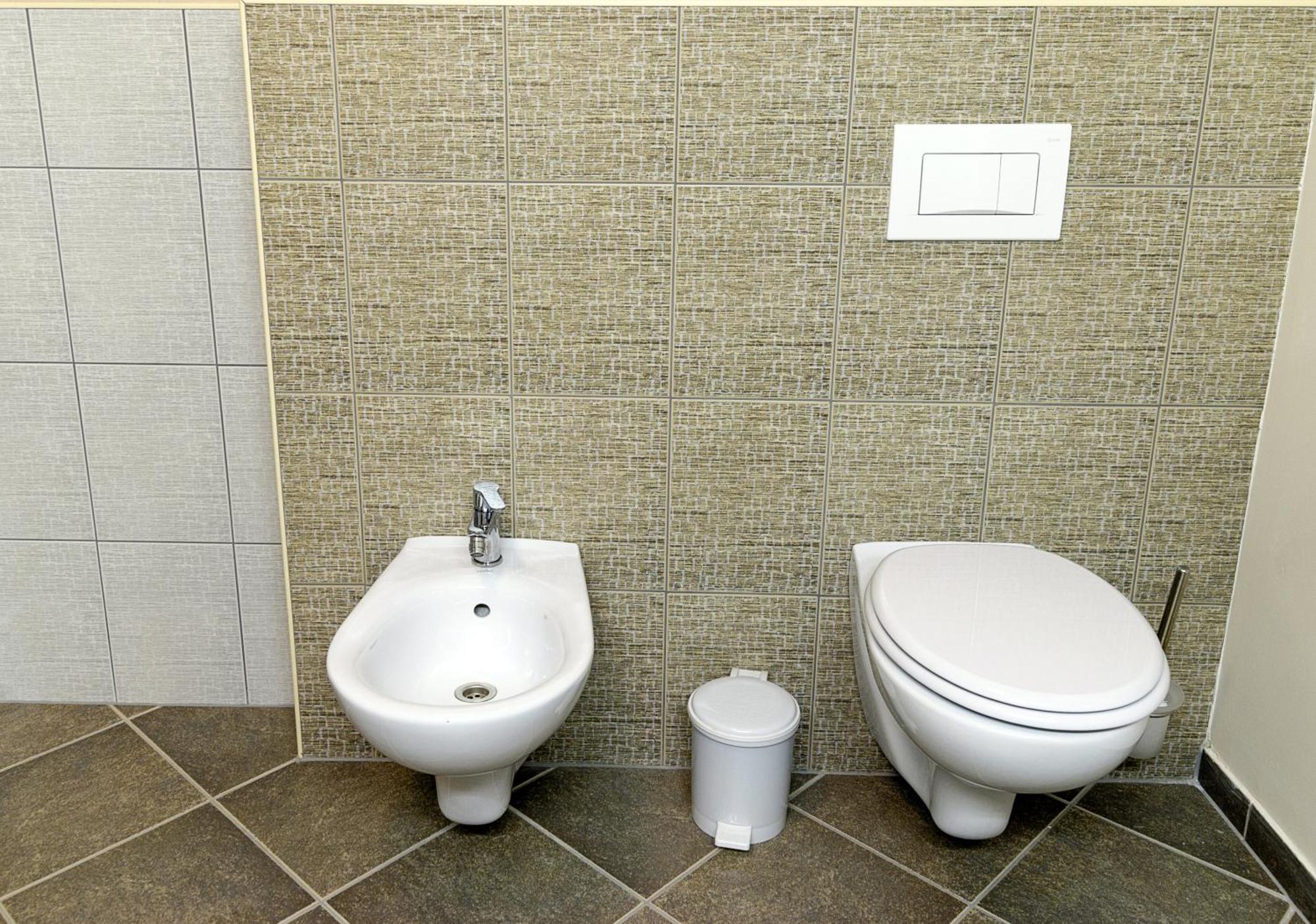 Hostel Plus Caffe Petrovce Экстерьер фото