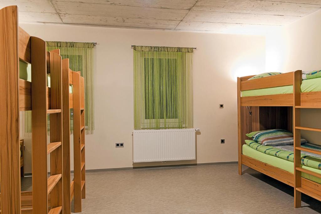 Hostel Plus Caffe Petrovce Номер фото
