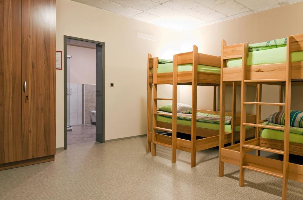 Hostel Plus Caffe Petrovce Номер фото